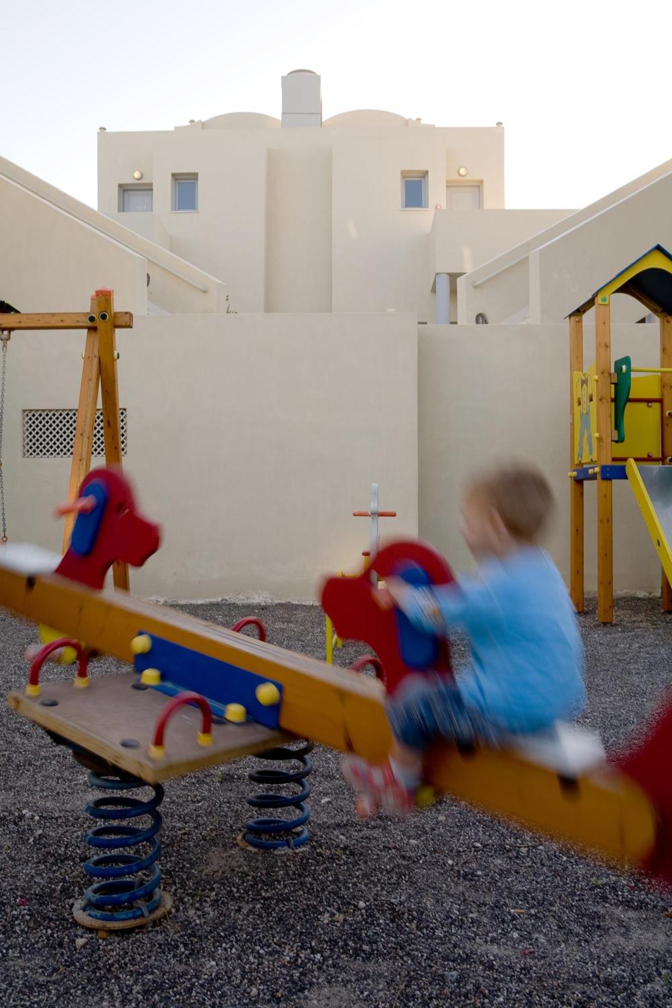 فندق ماجيستيك ثيرا المظهر الخارجي الصورة